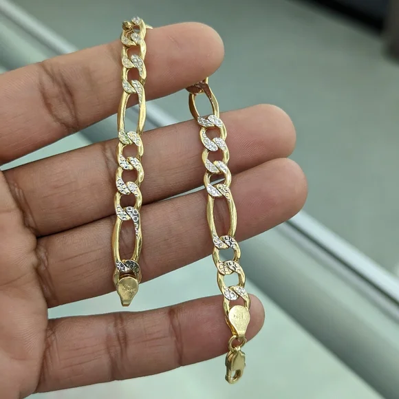 10kt Real Gold Figaro Diamond Cut Bracelet 8.1mm 8 Inch - Picture 2 of 11